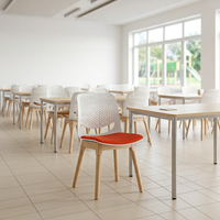 Chaise de bureau pour vente directe, chaise rembourrée empilable en plastique pour formation et conférence, chaise visiteur à base de traîneau pour salle de réunion