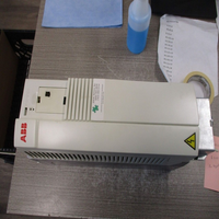 ACH401600932 Variador de Frecuencia CA de 10 HP, 3 Fases, Entrada 380/480 V, 14.8 A, 48/63 Hz, PLC