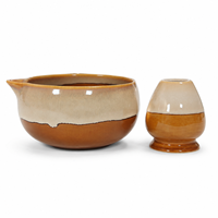 Ensemble de matcha en céramique avec glaçure réactive crème marron, bol à matcha avec bec verseur, fouet en bambou, support pour fouet, chashaku, kit de thé