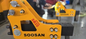 Cuerpo principal de martillos hidráulicos de tipo lateral SOOSAN SB20 disponible para excavadoras 1 año de garantía y piezas de repuesto estándar incluidas - Product Image 3