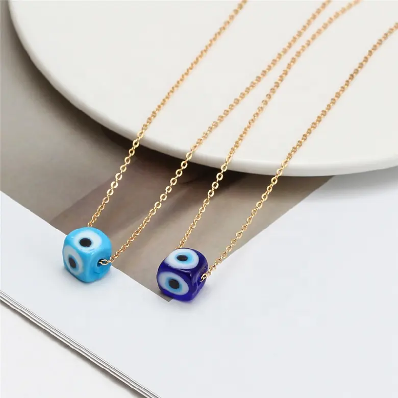 Großhandel Damen schmuck 2021 Dunkelblau E-vil Eye Cube Statement Einfache Goldfarbe Kette Anhänger Halskette