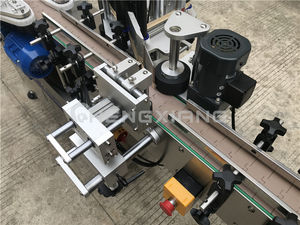 Machine d'étiquetage automatique supérieure et latérale pour cartons, boîtes, bouteilles et contenants, équipement d'étiquetage multifonctionnel - Product Image 6