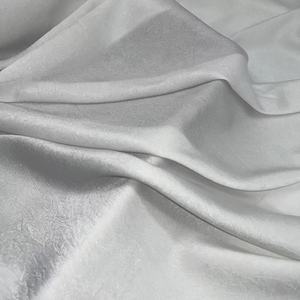 Tela <span class=keywords><strong>de</strong></span> crepé satinado con purpurina pesada <span class=keywords><strong>de</strong></span> 122 g/m² para vestidos <span class=keywords><strong>de</strong></span> mujer en la <span class=keywords><strong>temporada</strong></span> <span class=keywords><strong>de</strong></span> primavera-<span class=keywords><strong>verano</strong></span>, venta al por mayor <span class=keywords><strong>de</strong></span> tela lista para usar. - Product Image 5