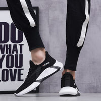 Nouvelles chaussures noires pour hommes, style sport, marche, baskets unisexes respirantes