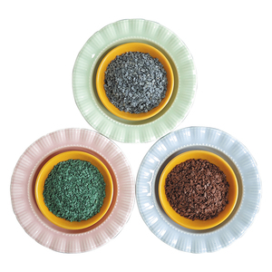 Feuilles fines de shales pour membranes d'étanchéité, grises, vertes et rouges, appliquées sur les tuiles en feutre huilé et l'asphalte modifié - Product Image 4