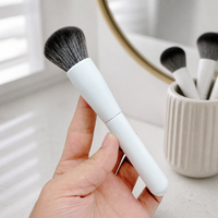 Pinceau plat professionnel pour poudre, poils synthétiques, manche en bois, pinceau pour le visage pour l'application quotidienne du maquillage