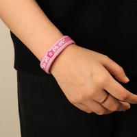 Bracelet tressé personnalisable pour festival, bracelets manchette tendance, breloques personnalisées, bracelets ajustables et stylés pour femmes