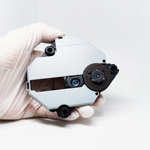 Ống kính <span class=keywords><strong>laser</strong></span> kim loại OEM cho PS1 <span class=keywords><strong>KSM</strong></span>-<span class=keywords><strong>440ACM</strong></span>/<span class=keywords><strong>KSM</strong></span>-440AEM, linh kiện thay thế kết nối có dây cho máy chơi game - Product Image 6