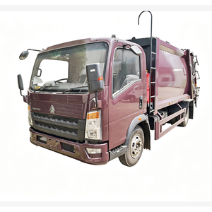 Sinotruk Howo 4x2 Compressed Garbage Truck Small 6CBM Compactor Garbage Truck for Sale - Product Image 1