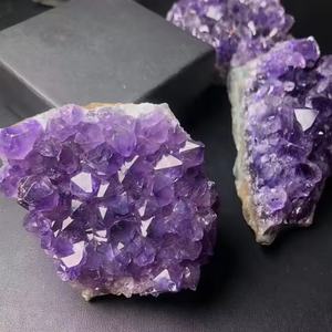 Vente en gros de grottes d'améthyste naturelles populaires, spécimen minéral de cristal violet taillé de haute qualité, pierre précieuse de guérison 4-15cm CRYSTALHOLA pour - Product Image 3