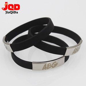 Bracelet promotionnel en silicone personnalisé avec nom, en caoutchouc écologique, imprimé, pour événement, cadeau publicitaire, durable, avec logo et métal - Product Image 2
