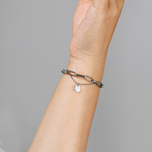 Pulsera de Cadena Geométrica de Doble Capa, Eslabones Redondos de Acero Dorado de 8mm con Dije para Regalo - Product Image 4