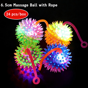 Balle de massage en plastique lumineuse et pointue, douce, rebondissante, compressible, élastique à remontée lente pour la décompression au bureau et jouets anti-stress - Product Image 4