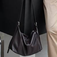 Sac à bandoulière pour femme en cuir pleine fleur souple, tendance 2027, personnalisable ODM/OEM