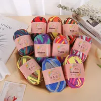 Fil de polyester 100% coloré teint pour le tissage de bricolage stocké pour la vente en gros Kit de matériaux similaires pour les chapeaux de tapis de Style Hyuna
