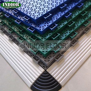 Azulejos de cubierta entrelazados para suelos deportivos modulares de plástico resistente de diseño moderno para eventos e instalaciones al aire libre - Product Image 2
