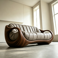 Ensemble de canapés en cuir avec cadre en bois massif courbé, fauteuil lounge au design organique, canapé moderne de luxe pour salon