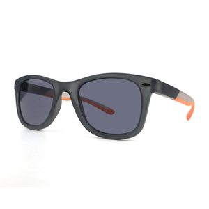<span class=keywords><strong>2022</strong></span> nouveau concepteur Original <span class=keywords><strong>lunettes</strong></span> en plein air nuances PC cadre mode classique dame <span class=keywords><strong>lunettes</strong></span> de soleil pour femmes et hommes - Product Image 2