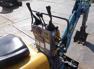 Pelle agricole mécanique petite excavatrice agricole multifonctionnelle de vergers creusant des fossés excavatrice domestique de 0.8 tonnes - Product Image 3