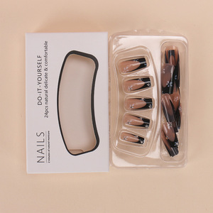 Ongles portables européens et américains en gros moyen long noir petite fleur fille chaude haut de gamme faux autocollants fini Art ongles - Product Image 3