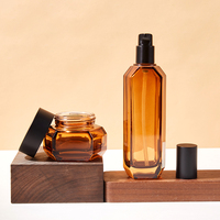 Nouvelle conception de flacon de soin de la peau en verre ambré carré de luxe, 40-120 ml, flacon pompe pour fond de teint, impression personnalisée, livraison rapide