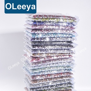 Oleeya Factory Emballage en gros de strass en résine non thermocollants, 3mm 4mm, couleurs fantaisie, avec base argentée effet gelée, pour artisanat et bricolage - Product Image 1