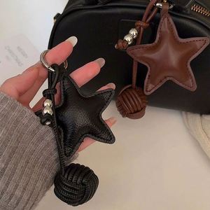 Llavero Colgante de PU Texturizado con Diseño de Estrella para Otoño/Invierno, Decoración para Coche/Mochila, Cadena Colgante en Capas, Regalo de Moda - Product Image 6