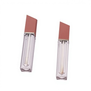 Tube vide en plastique irrégulier simple pour gloss et gloss à lèvres DIY, tube de couleur pour les lèvres, vente en gros - Product Image 1