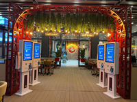 Kiosque de commande en libre-service pour restaurant, 23,6 pouces, avec SDK et lecteur de codes-barres, vente chaude