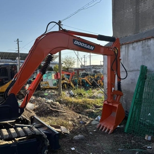 Excavadora Usada Doosan Dh55/Dh60 de 6 Toneladas, 95% Nueva, Procedente de Corea, con Motor y Caja de Cambios en Venta - Product Image 4