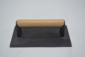 Prensa de carne rectangular de hierro fundido para aceite vegetal, prensa para hamburguesas y tocino con mango de madera - Product Image 6