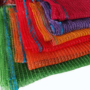 Bolsa de malla Raschel de PE ecológica de alta calidad con cordón para embalaje de verduras/patatas, Color de tamaño personalizable multifuncional - Product Image 5