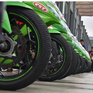Pneumatico CST S3 II 17 Pollici 160/60R17 160 mm Semi-Slick per SuperMoto 400CC-800CC con Design ad Angolo di Sterzata Ampio - Product Image 6