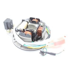 Bobine magnétique originale de magnéto-stator Bajaj CT100/BM100 de <span class=keywords><strong>moto</strong></span> du fabricant pour le modèle indien - Product Image 4