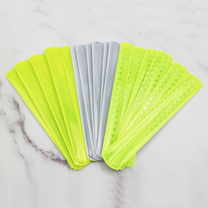 <span class=keywords><strong>En13356</strong></span> مقاوم للماء EN17353 سوار عاكس قابل لإعادة الاستخدام شرائط عاكسة لف صفعة عاكسة لأحداث festiv يتوهج في الظلام - Product Image 2