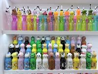 Nouvelle arrivée ZB, vente en gros, bouteille d'eau potable en plastique personnalisée de 500 ml, mignonne, bon marché, avec couvercle en forme d'animal, paille, tasse pour cadeau