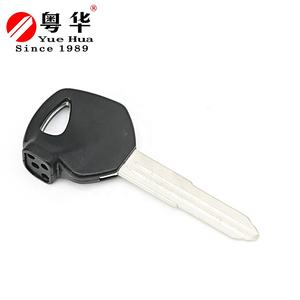 Llave magnética sin cortar para motocicleta Suzuki, llave <span class=keywords><strong>de</strong></span> Motor con ranura izquierda, Color negro, nueva - Product Image 4