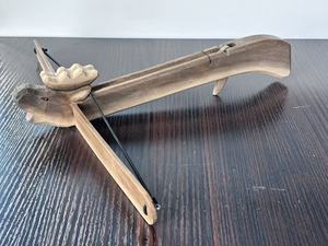 Деревянная игрушка-арбалет с резьбой по дереву, 40x34 см - Product Image 2