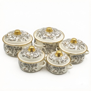 Ensemble de casseroles <span class=keywords><strong>vintage</strong></span> en émail floral, 5 pièces, ensemble de cuisine de luxe avec bordure dorée, ensemble de casseroles rétro à motif de roses, compatible induction - Product Image 1