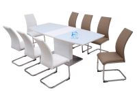 Chaise de salle à manger confortable en forme de Z avec revêtement en cuir et base plaquée