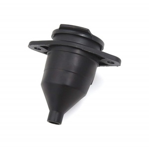 7 Pin Round Trailer <b>Socket</b> Plastic Ip66 Waterproof <b>12V</b> Universal Power Connector Es2705 - Product Image 2