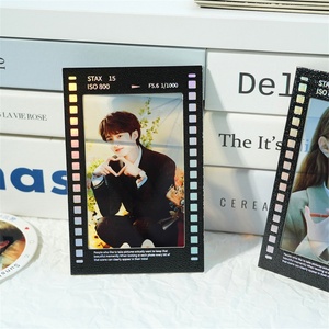 Marcapáginas y Portafotos de PVC con Diseño de Anime Kpop, Personalizado, Doble, Reutilizable, Regalo Moderno para Eventos de Ídolos - Product Image 3