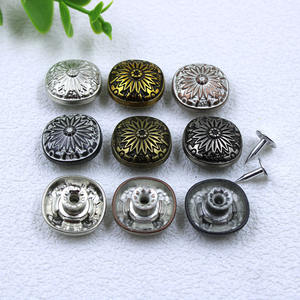 Botón de Metal de Aleación de Zinc con Diseño Floral de Lujo Personalizado, Botón Cuadrado Vintage para Jeans, <span class=keywords><strong>Pantalones</strong></span>, Ropa y Accesorios - Product Image 1