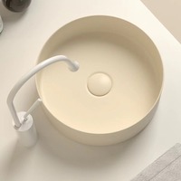 Vasque en céramique blanche crème peinte à la main pour projet de salle de bain d'hôtel de luxe