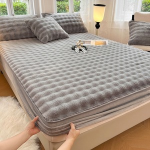 Surmatelas de lit bébé en velours <span class=keywords><strong>noir</strong></span>, chaud et rembourré, en flanelle, avec <span class=keywords><strong>drap</strong></span>-<span class=keywords><strong>housse</strong></span> en fourrure de vison, épais, en velours de lait, tapis de protection pour la maison - Product Image 6
