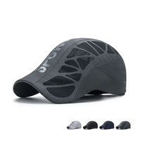 Gorra de béisbol plana transpirable de malla con estampado de letras para hombre, de secado rápido, para golf, ciclismo, deportes, estilo Newsboy, para verano, protección solar