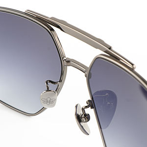 Occhiali da Sole Futuristici Rossi 2025 per Uomo e Donna, Montatura Slim Unisex per Esterni, Logo Personalizzato, Produzione all'Ingrosso - Product Image 5