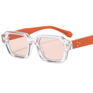 Nuevas Gafas de Sol Infantiles con Marco Cuadrado, Protección UV400, Color Degradado, Estilo Chic - Product Image 3