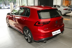 Nouvelle voiture 2025 Volkswagen <span class=keywords><strong>Golf</strong></span> <span class=keywords><strong>GTI</strong></span> 380TSI DSG, berline compacte sportive avec moteur <span class=keywords><strong>2</strong></span>.0T de 162 kW, accélération de 0 à 100 km/h en 6,9 s - Product Image 5