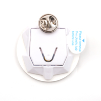 Broche LDE personnalisée pour marque Impression personnalisée Insigne de bouton LED à broche en acrylique émettant de la lumière